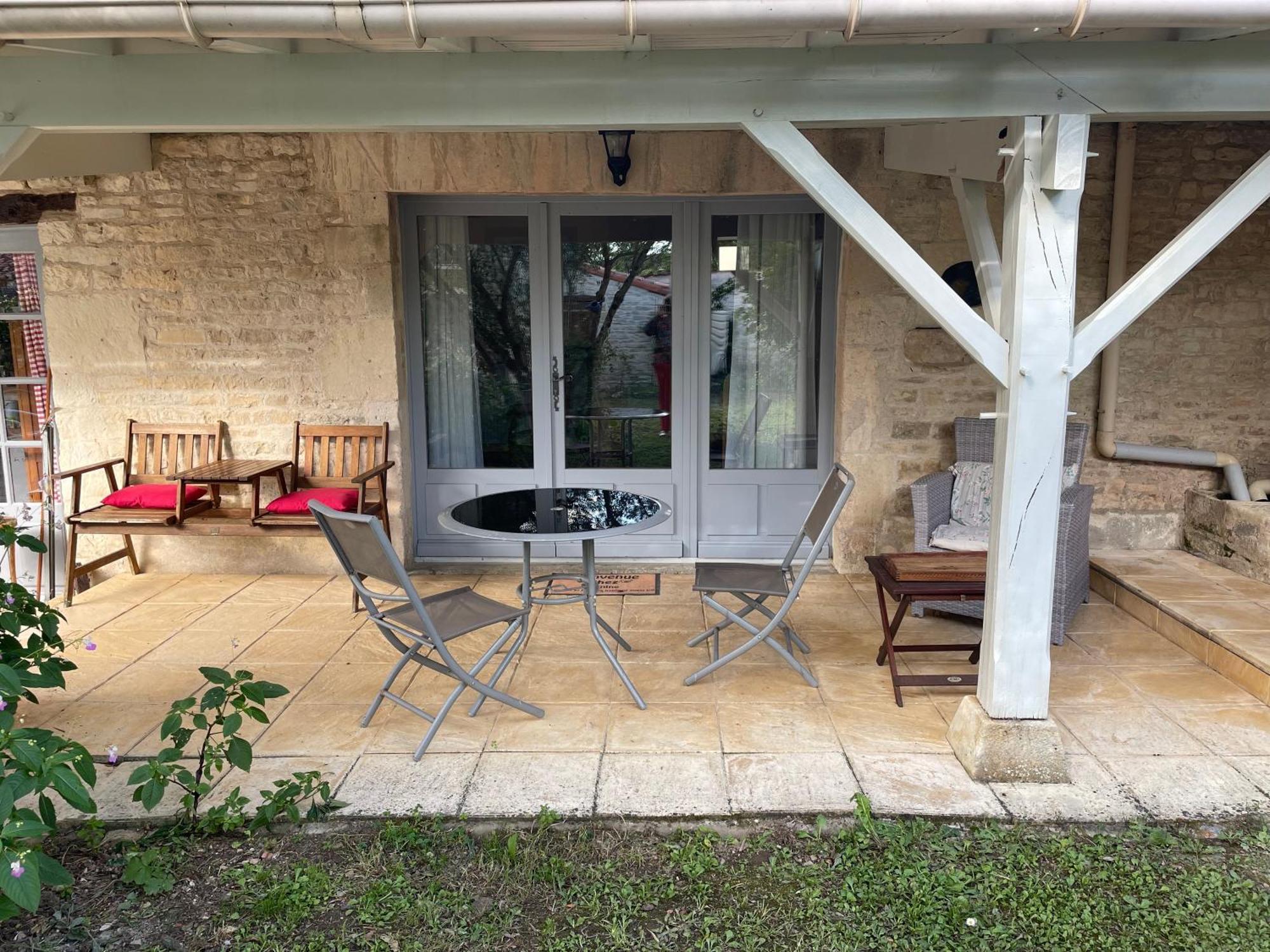 Sous L Olivier Apartamento Tusson Exterior foto